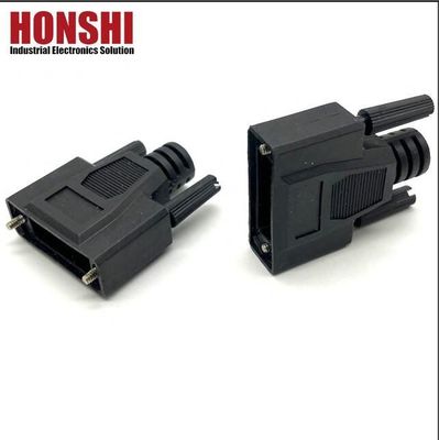 3V3 30A نوع سولدر مرد D Sub Connector با مواد تماس طلا زره ای